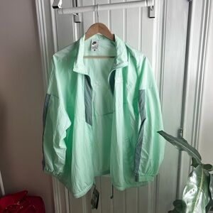 Nike Mint Green Lightweight Windbreaker